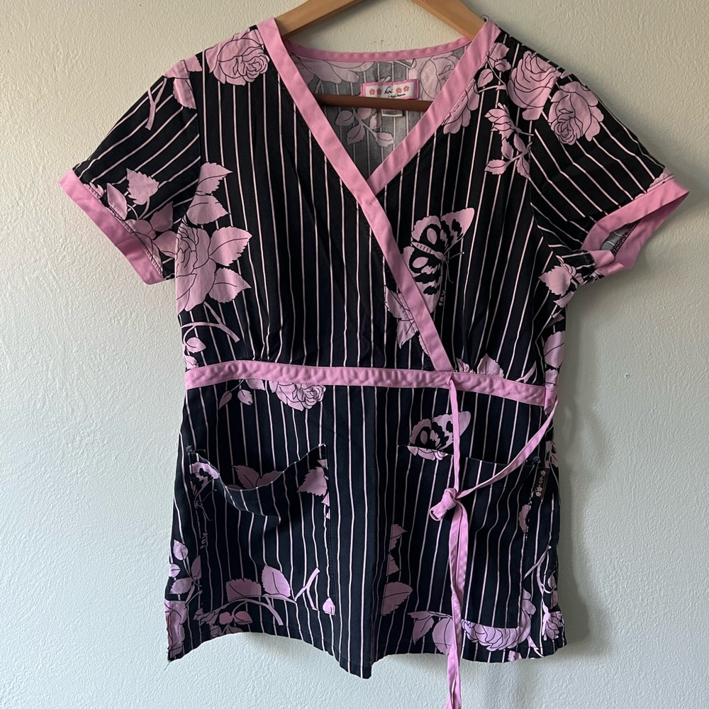 Koi by Kathy Peterson Scrub top size Small Butterfly and Roses